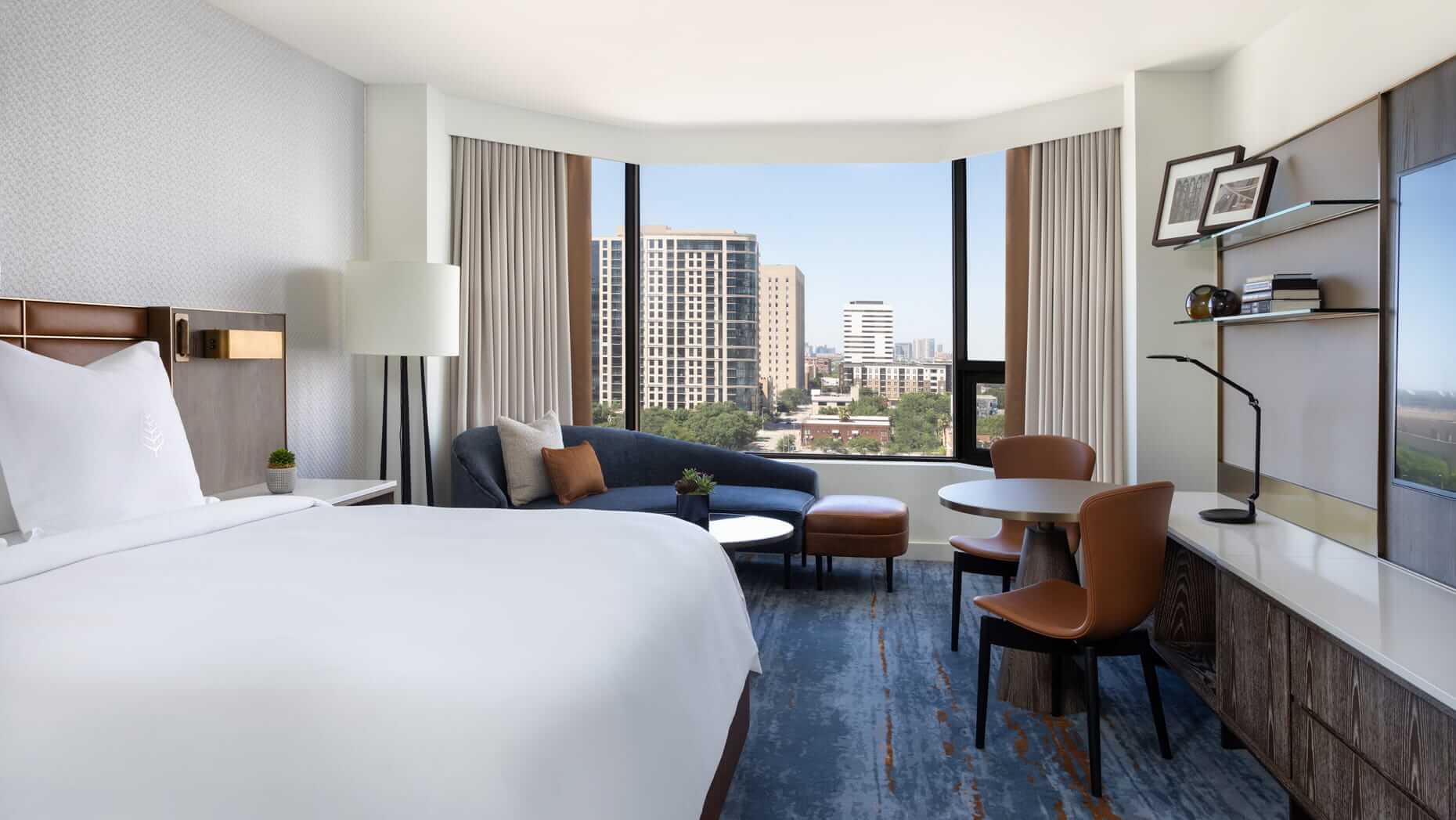 Four Seasons Hotel Houston - Hotel Room