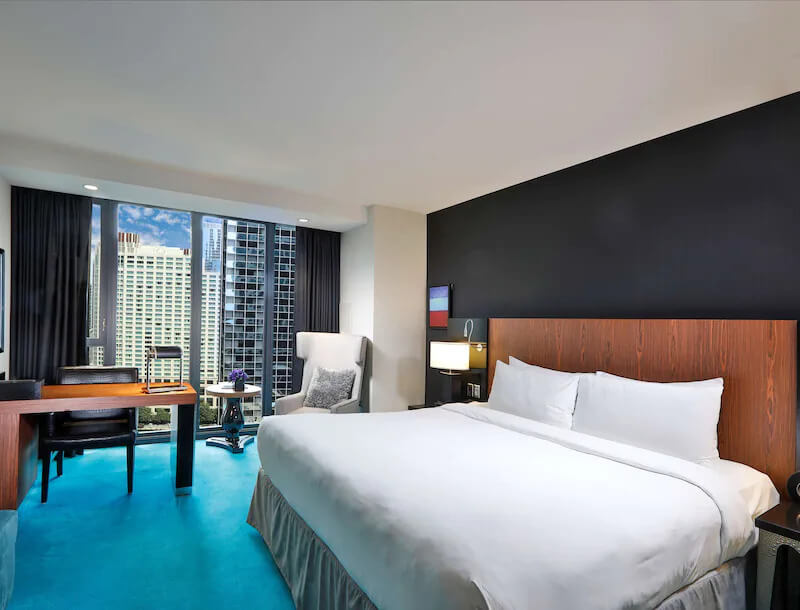Radisson Blu Aqua Hotel Chicago Room