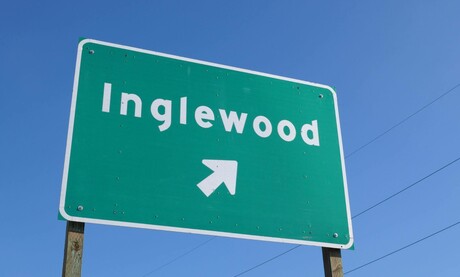 Turn right to Inglewood, CA - Road Sign